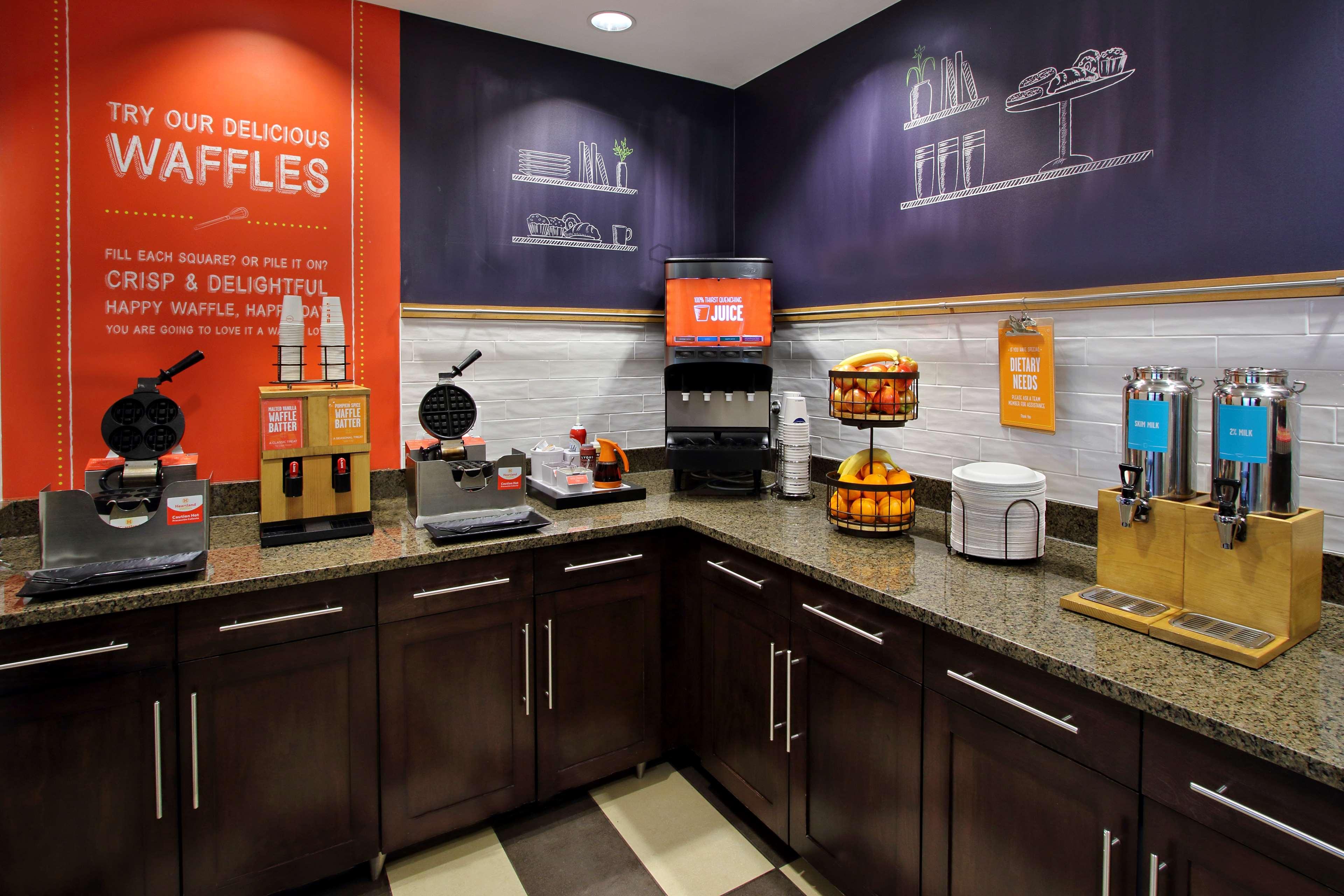 Hampton Inn Хейгерстаун Екстериор снимка