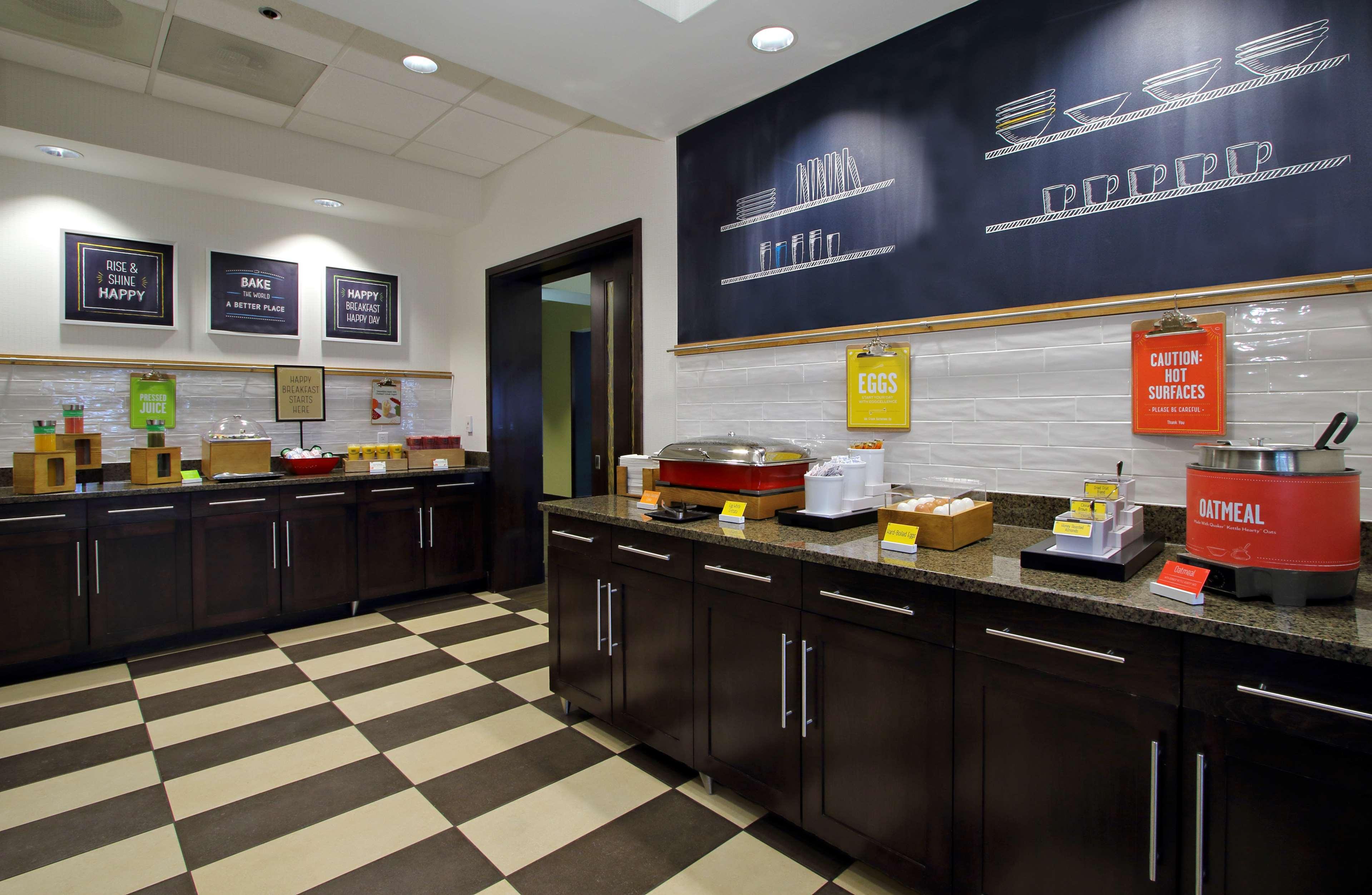Hampton Inn Хейгерстаун Екстериор снимка