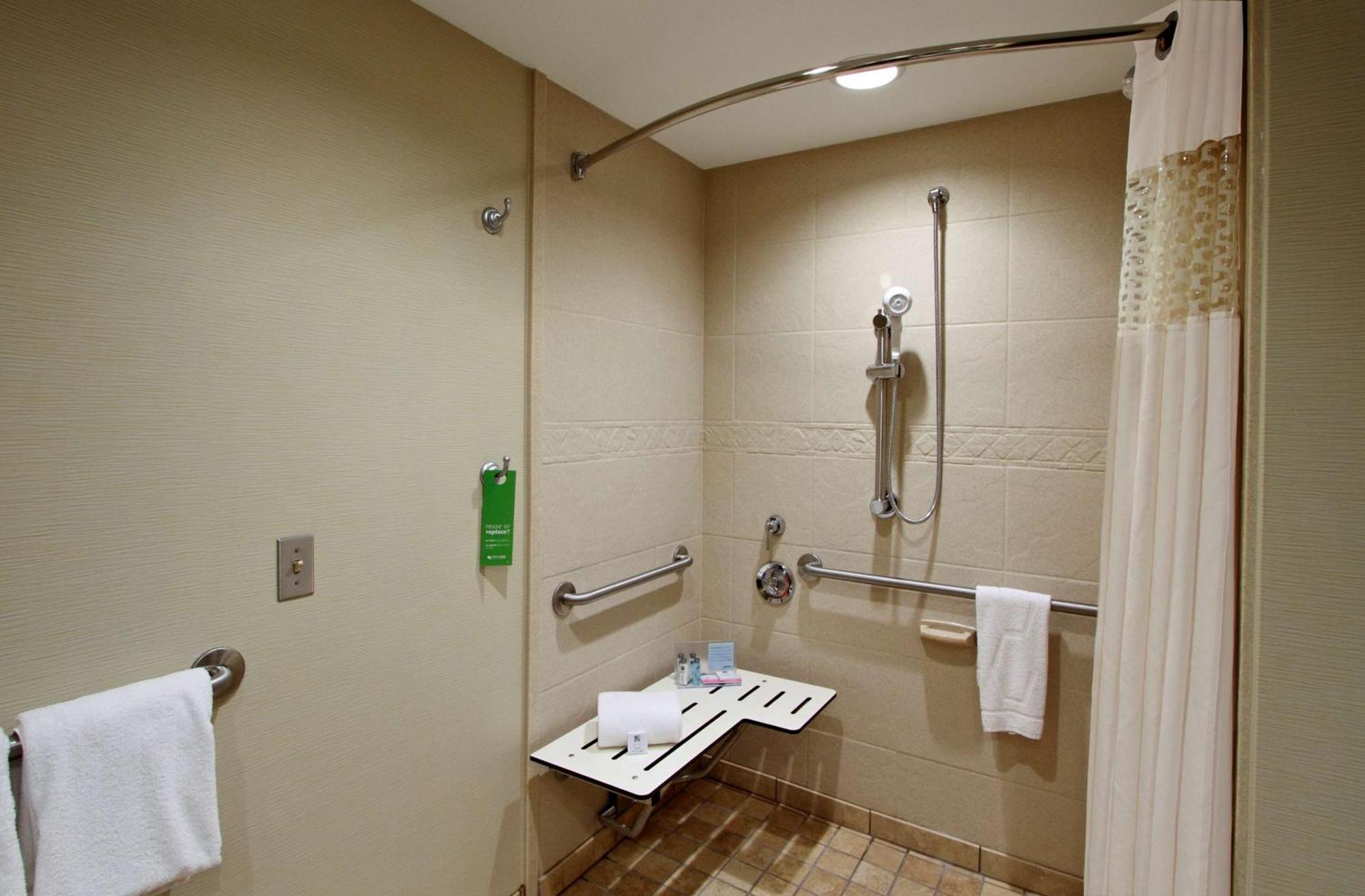 Hampton Inn Хейгерстаун Екстериор снимка