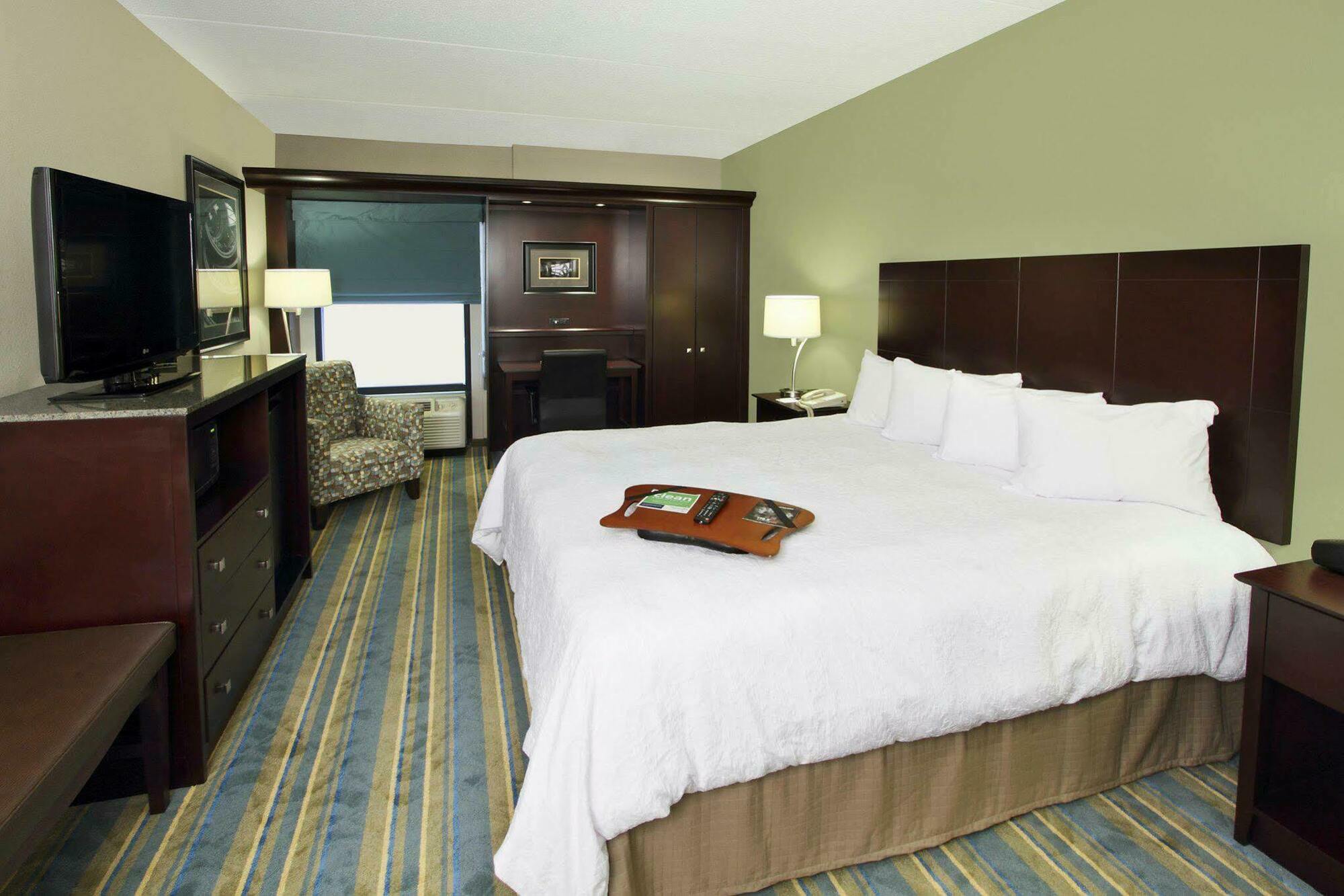 Hampton Inn Хейгерстаун Екстериор снимка